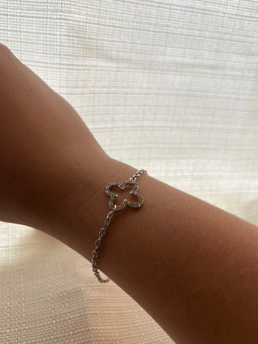 The Clover Bracelet